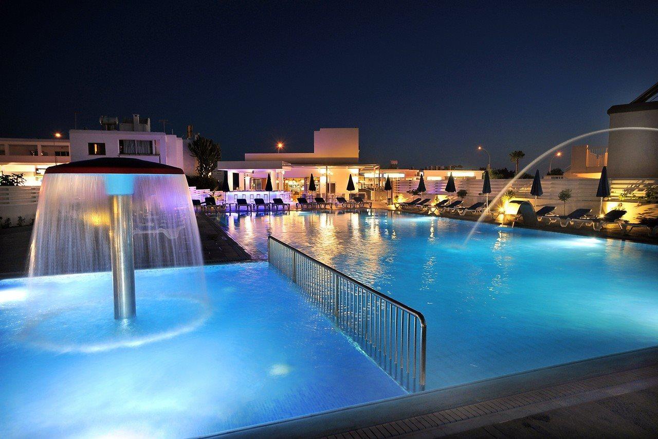 Euronapa Hotel Apartments Ayia Napa Exterior foto