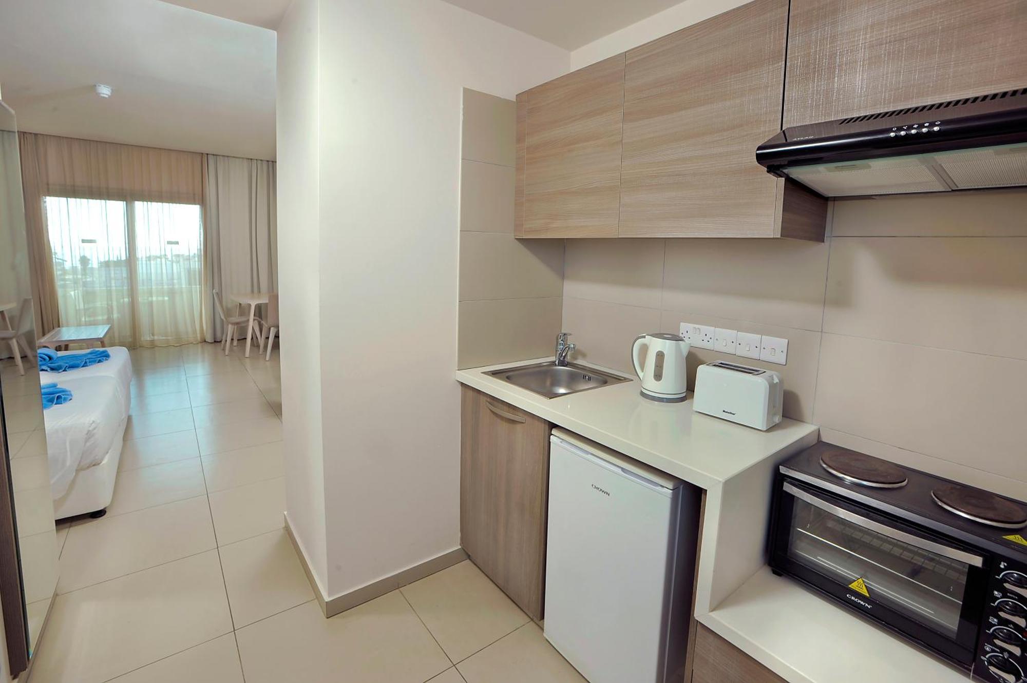 Euronapa Hotel Apartments Ayia Napa Exterior foto